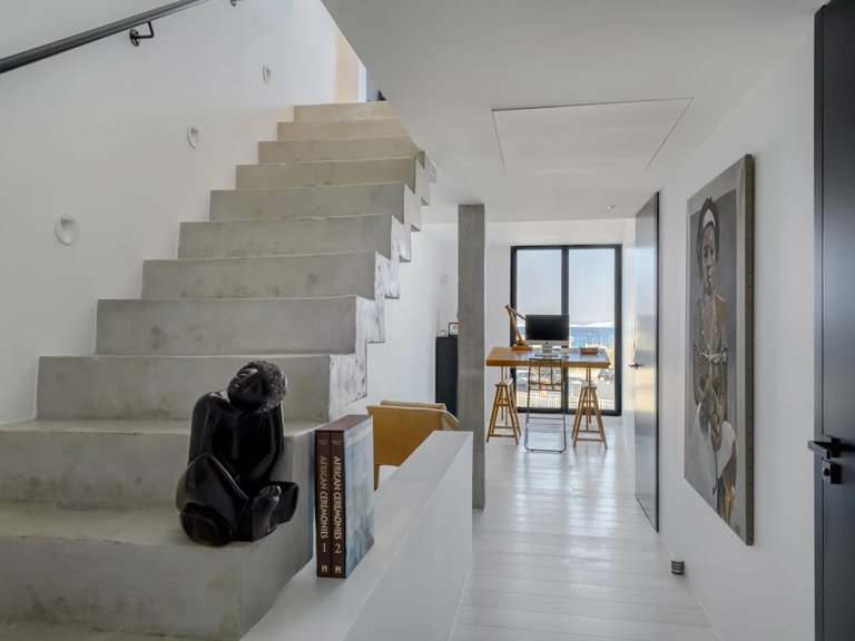 Villa for Sale in Marseille, Marseille & Cote Bleu 5