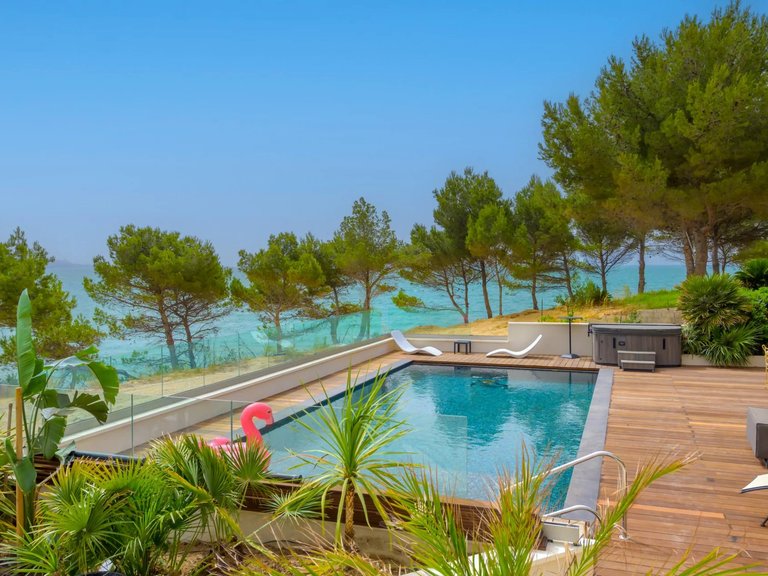 Villa for Sale in Carry Le Rouet, Marseille & Cote Bleu 1