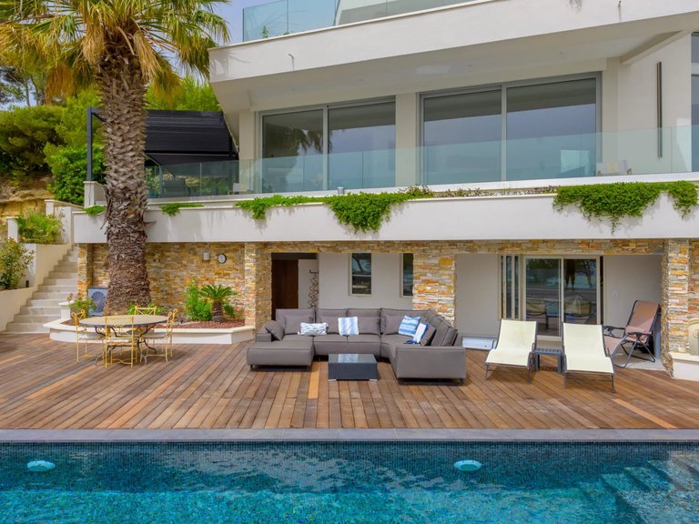 Villa for Sale in Carry Le Rouet, Marseille & Cote Bleu 3