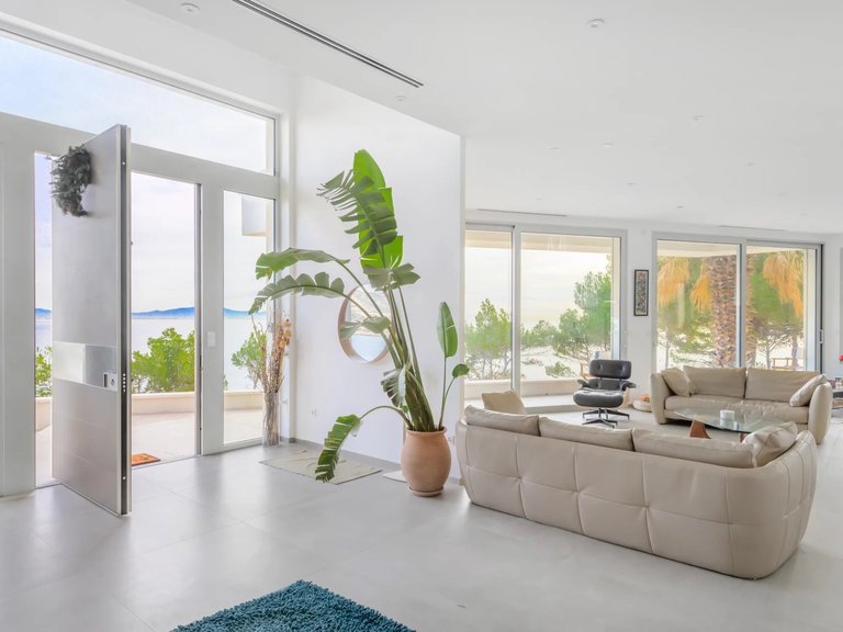 Villa for Sale in Carry Le Rouet, Marseille & Cote Bleu 7
