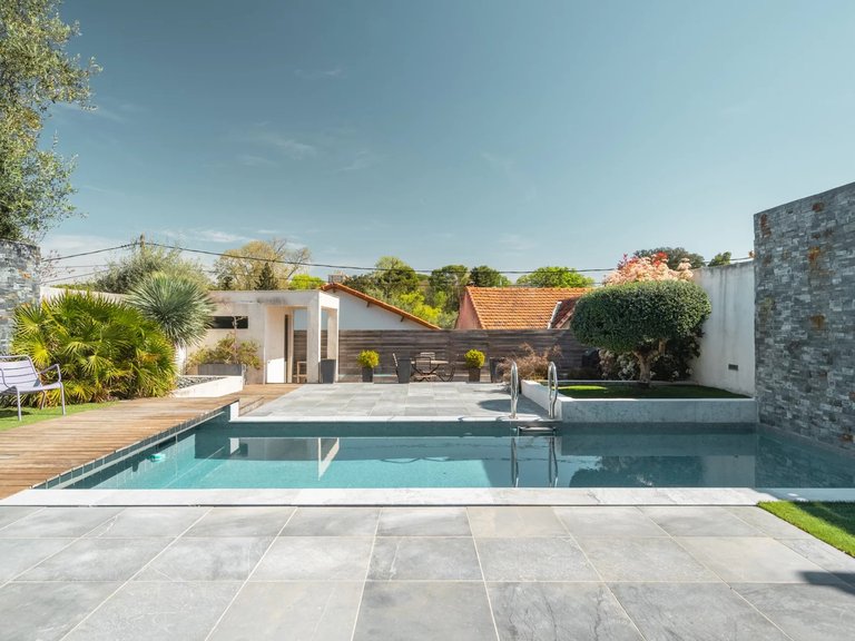 Villa for Sale in Marseille, Marseille & Cote Bleu 16