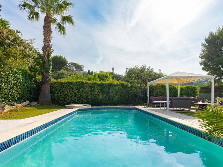 Villa for Sale in Marseille, Marseille & Cote Bleu 4