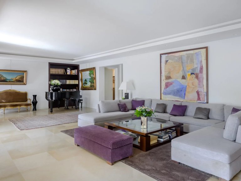 Villa for Sale in Marseille, Marseille & Cote Bleu 18