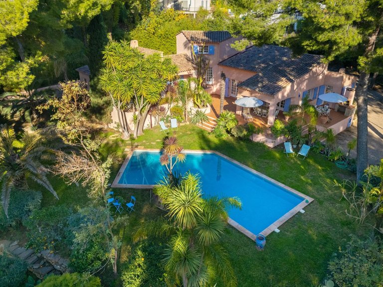 Villa for Sale in La Ciotat, Provence Coast (cassis To Cavalaire) 4