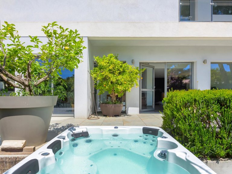 Villa for Sale in Carry Le Rouet, Marseille & Cote Bleu 3