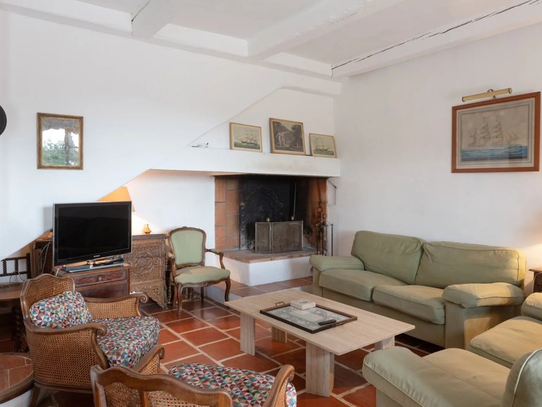 Villa for Sale in Cassis, Provence Coast (cassis To Cavalaire) 8