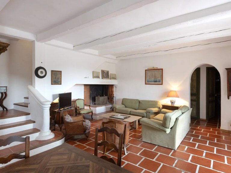 Villa for Sale in Cassis, Provence Coast (cassis To Cavalaire) 3