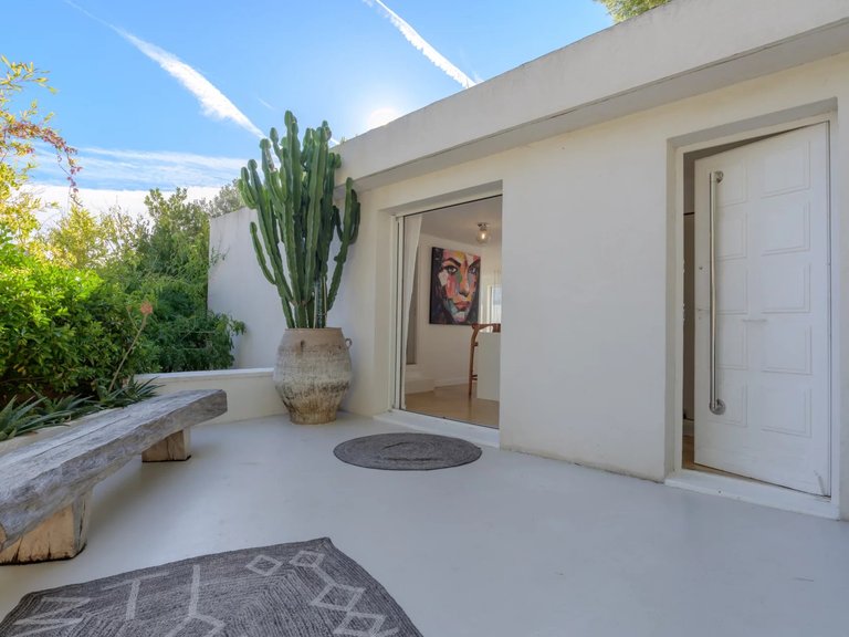 Villa for Sale in Cassis, Provence Coast (cassis To Cavalaire) 2