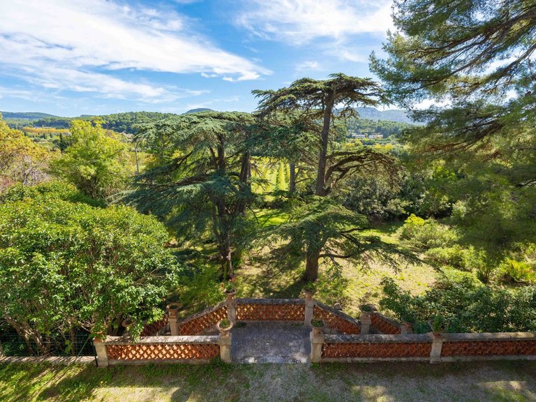 Villa for Sale in Cassis, Provence Coast (cassis To Cavalaire) 12