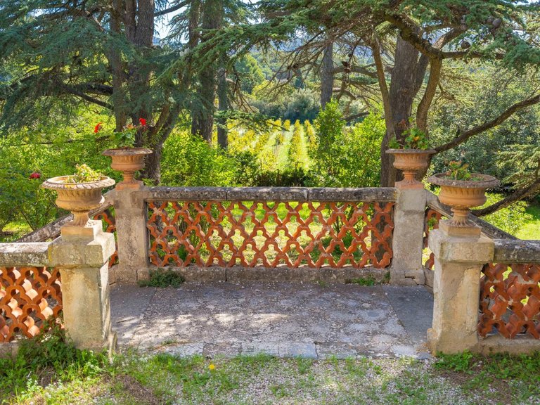 Villa for Sale in Cassis, Provence Coast (cassis To Cavalaire) 8