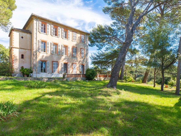 Villa for Sale in Cassis, Provence Coast (cassis To Cavalaire) 10
