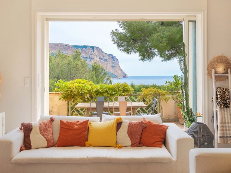 Villa for Sale in Cassis, Provence Coast (cassis To Cavalaire) 5