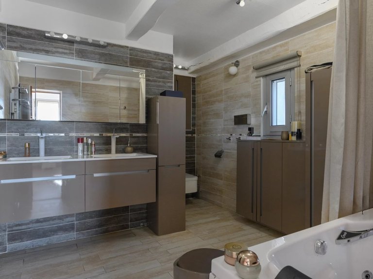 Villa for Sale in Cassis, Provence Coast (cassis To Cavalaire) 6