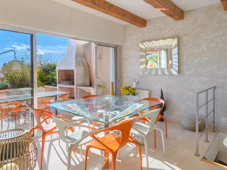Villa for Sale in Cassis, Provence Coast (cassis To Cavalaire) 10