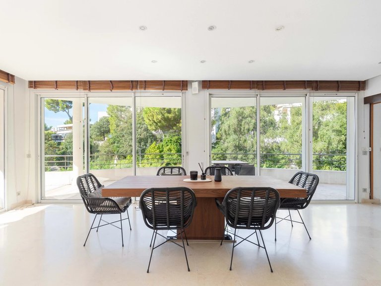 Villa for Sale in Marseille, Marseille & Cote Bleu 4