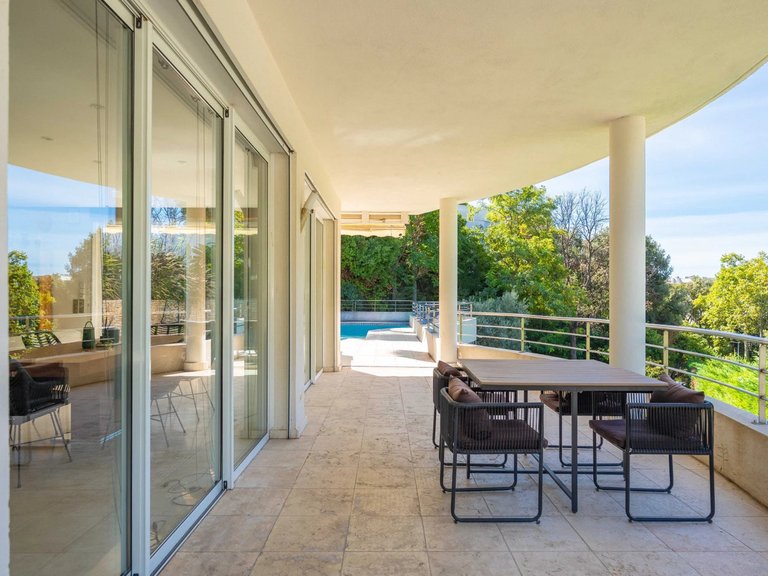 Villa for Sale in Marseille, Marseille & Cote Bleu 9