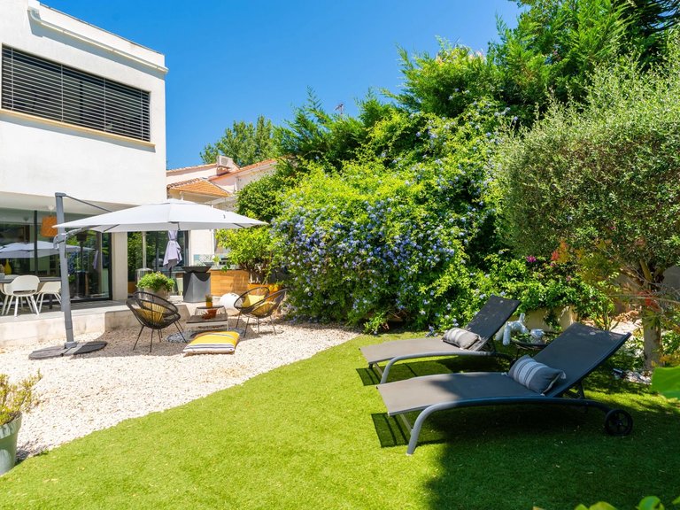 Villa for Sale in Marseille, Marseille & Cote Bleu 7