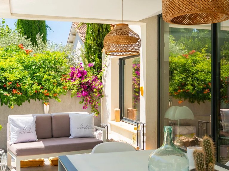 Villa for Sale in Marseille, Marseille & Cote Bleu 8