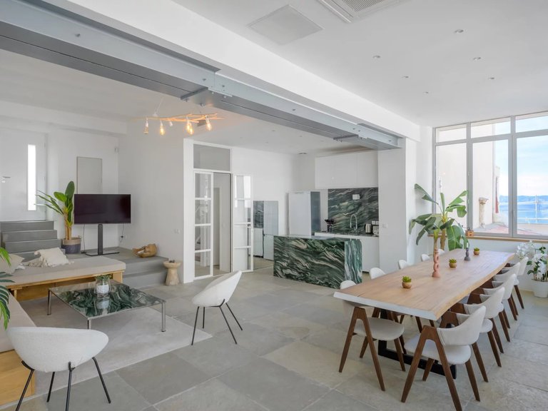 Villa for Sale in Marseille, Marseille & Cote Bleu 1