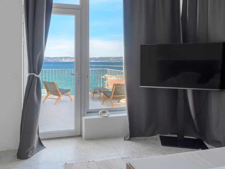Villa for Sale in Marseille, Marseille & Cote Bleu 12