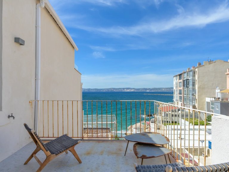 Villa for Sale in Marseille, Marseille & Cote Bleu 13