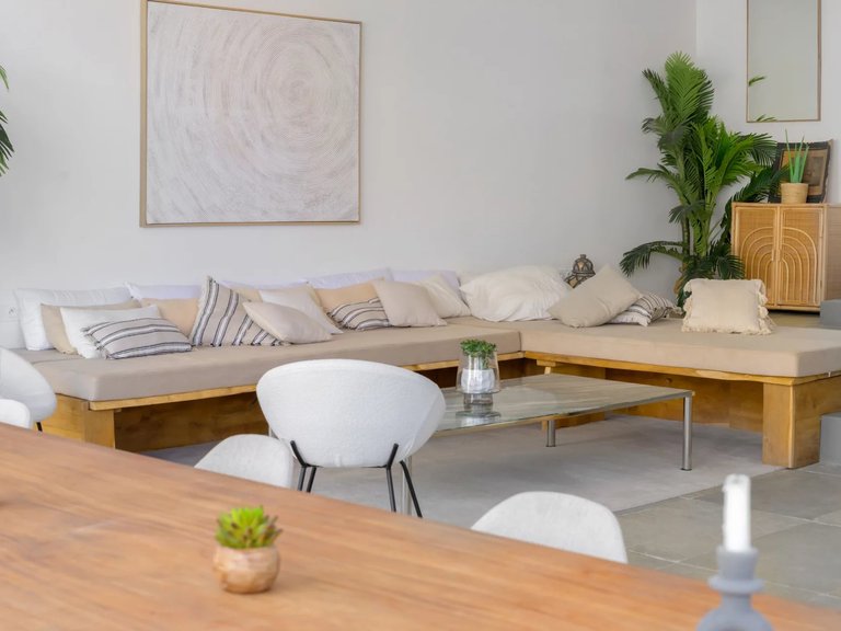 Villa for Sale in Marseille, Marseille & Cote Bleu 5