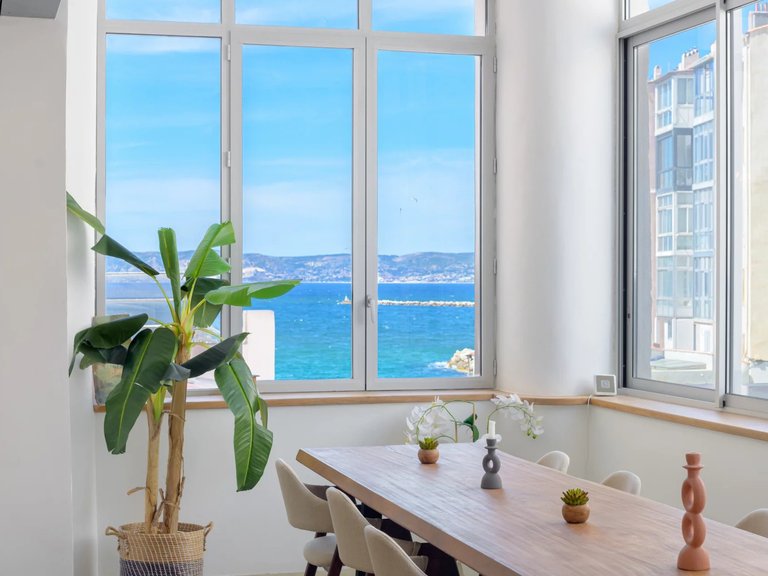 Villa for Sale in Marseille, Marseille & Cote Bleu 6