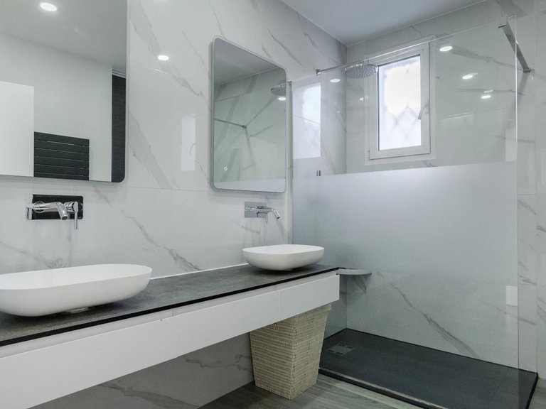 Villa for Sale in Marseille, Marseille & Cote Bleu 12