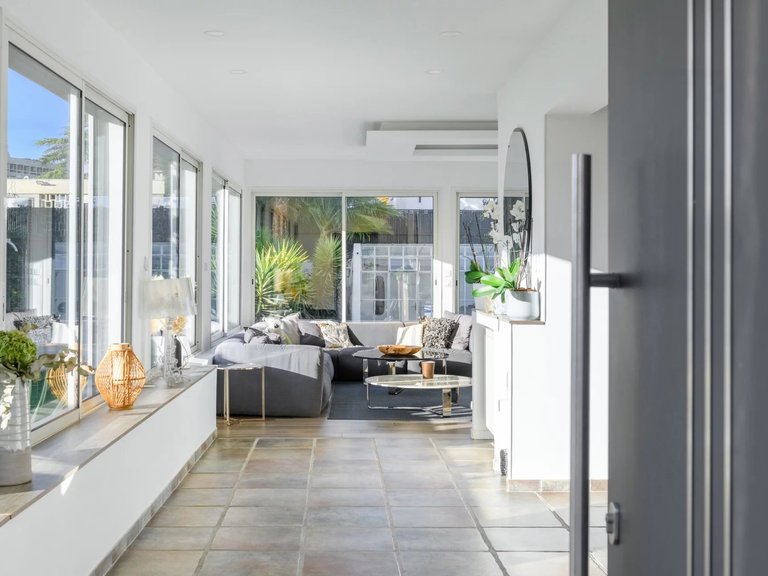 Villa for Sale in Marseille, Marseille & Cote Bleu 14