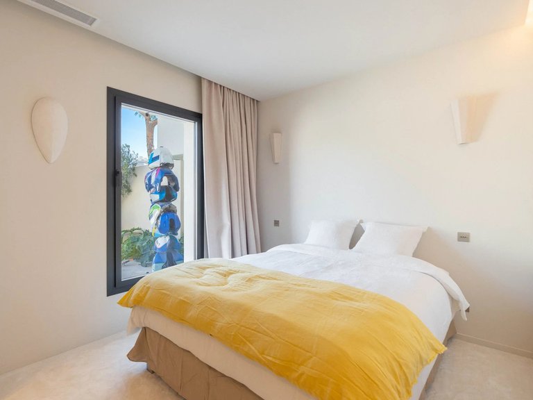 Villa for Sale in Marseille, Marseille & Cote Bleu 18