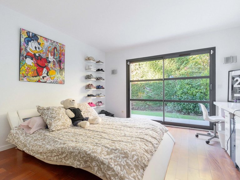 Villa for Sale in Marseille, Marseille & Cote Bleu 11