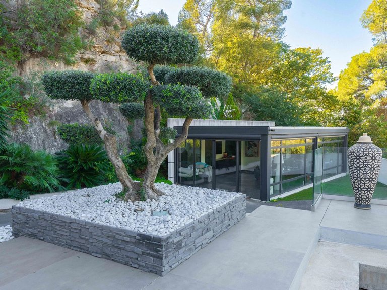 Villa for Sale in Marseille, Marseille & Cote Bleu 6