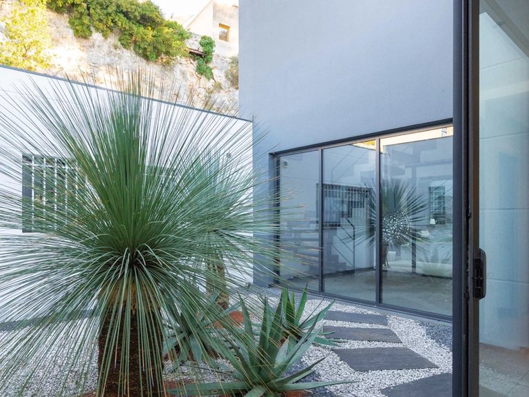 Villa for Sale in Marseille, Marseille & Cote Bleu 8