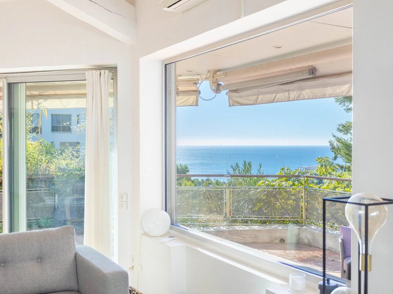 Villa for Sale in Marseille, Marseille & Cote Bleu 2
