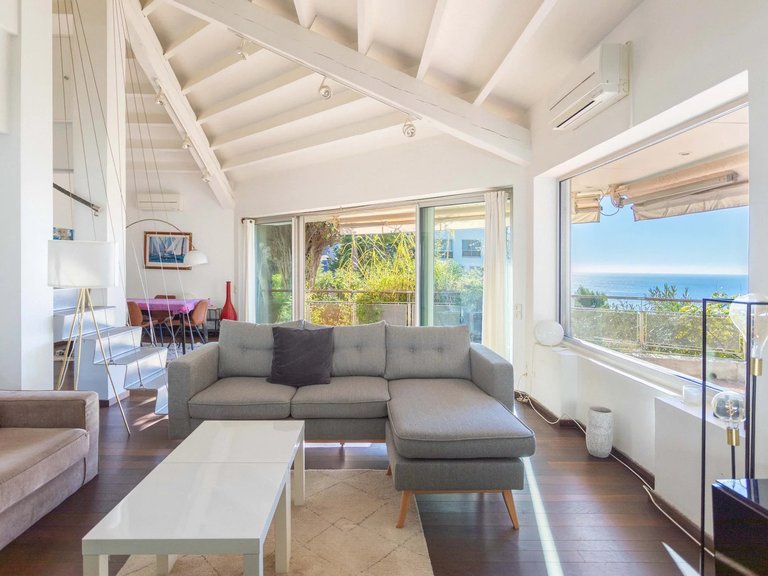 Villa for Sale in Marseille, Marseille & Cote Bleu 3