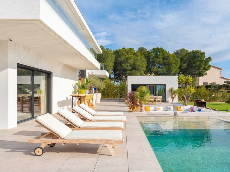 Villa for Sale in Carry Le Rouet, Marseille & Cote Bleu 10