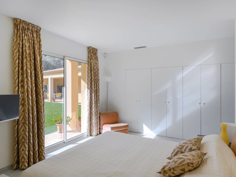 Villa for Sale in Cassis, Provence Coast (cassis To Cavalaire) 13