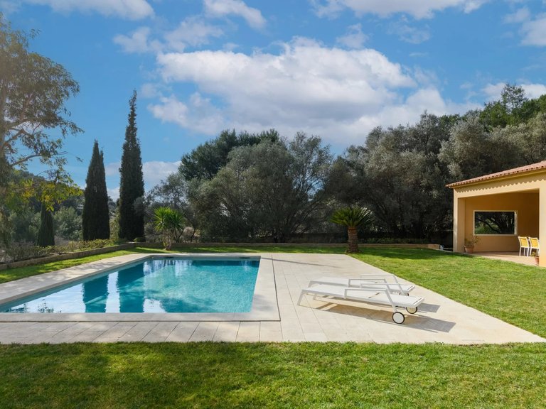 Villa for Sale in Cassis, Provence Coast (cassis To Cavalaire) 15