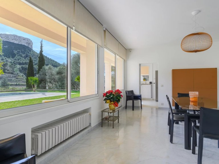 Villa for Sale in Cassis, Provence Coast (cassis To Cavalaire) 4