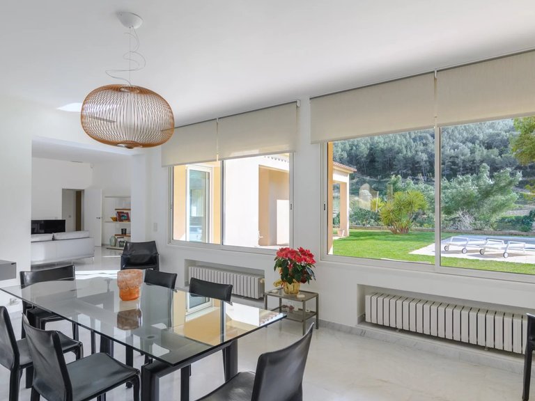Villa for Sale in Cassis, Provence Coast (cassis To Cavalaire) 5