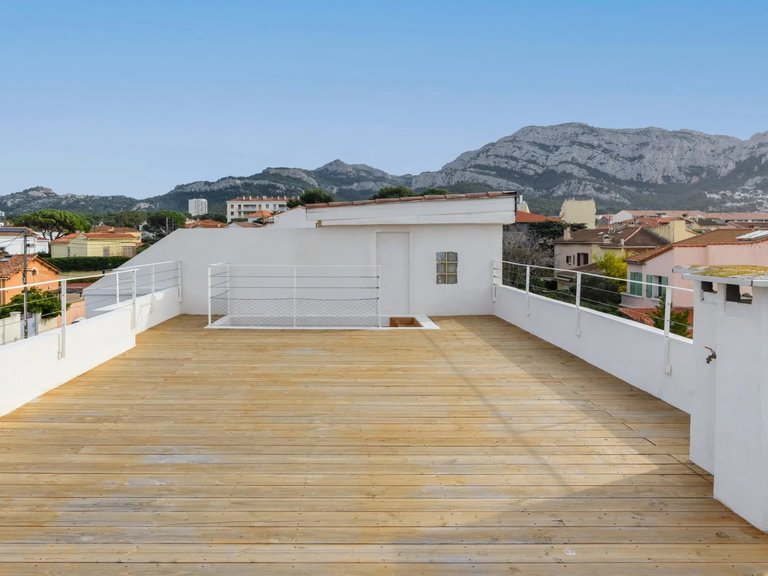 Villa for Sale in Marseille, Marseille & Cote Bleu 6
