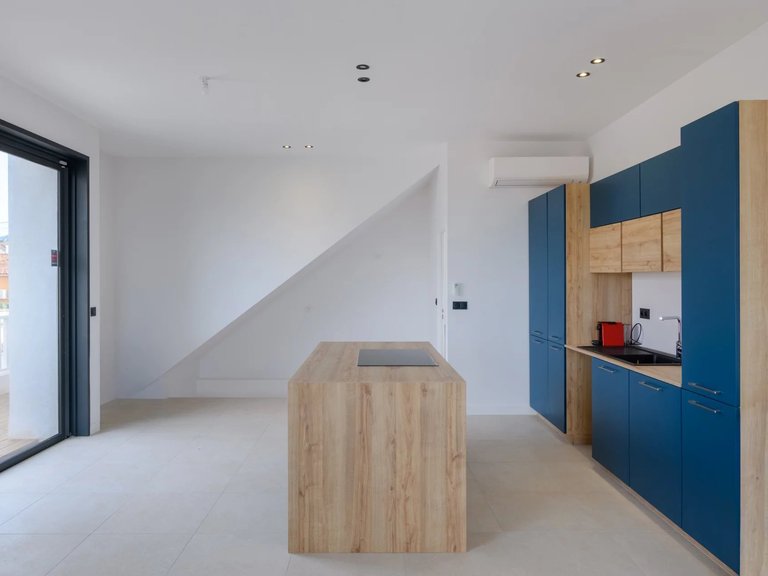 Villa for Sale in Marseille, Marseille & Cote Bleu 8