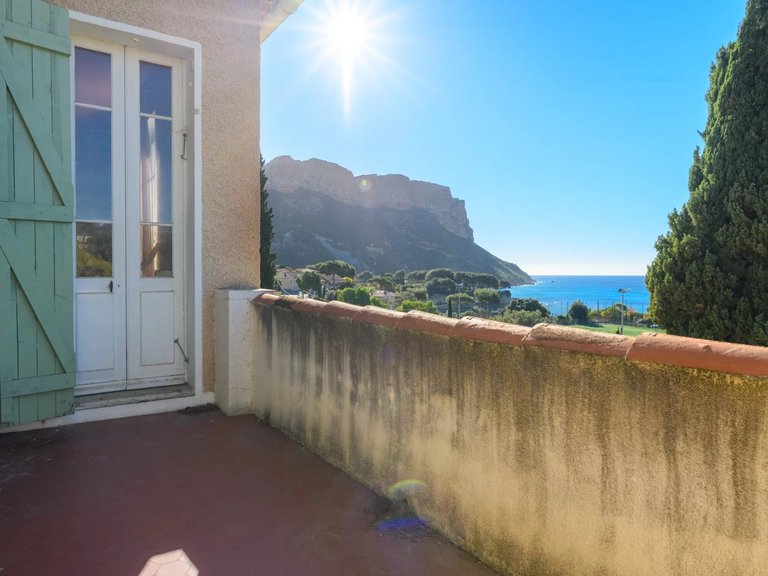 Villa for Sale in Cassis, Provence Coast (cassis To Cavalaire) 10