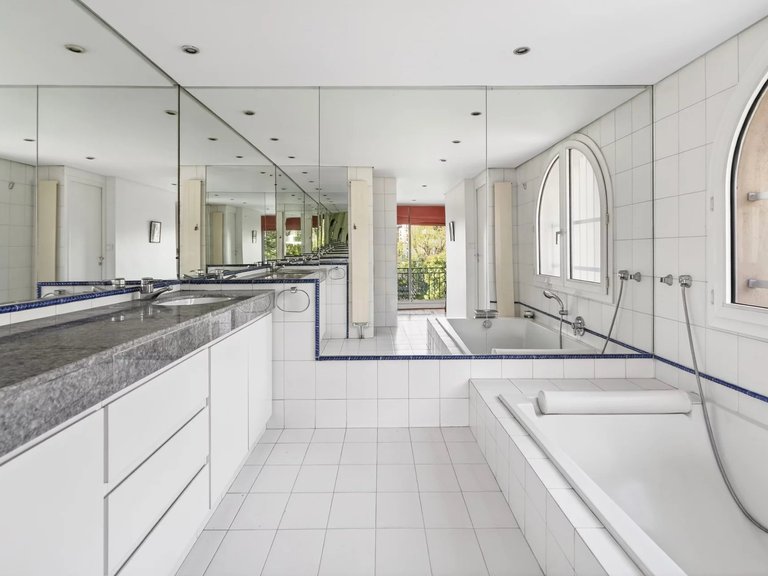 Villa for Sale in Marseille, Marseille & Cote Bleu 14