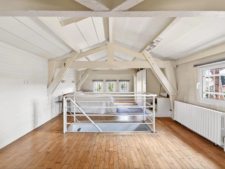 Villa for Sale in Marseille, Marseille & Cote Bleu 19