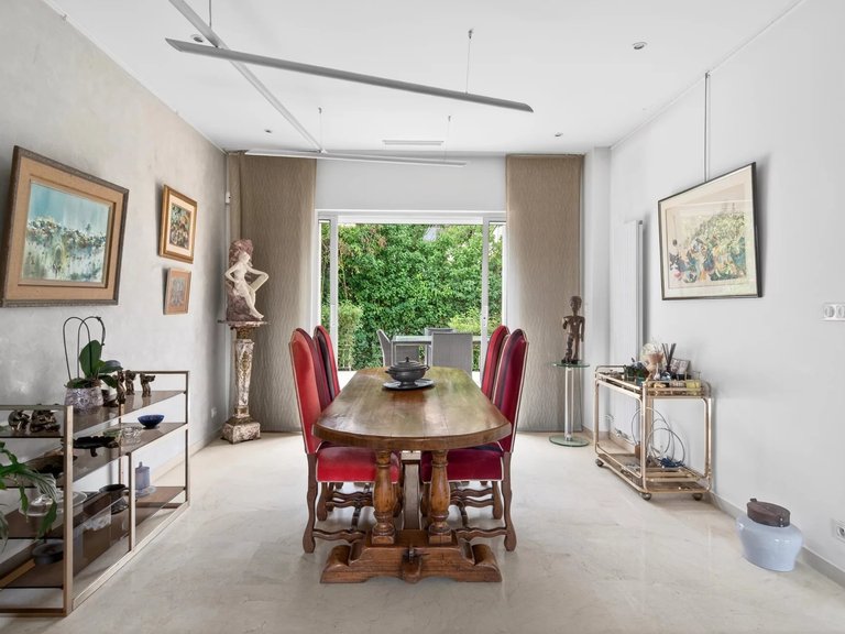 Villa for Sale in Marseille, Marseille & Cote Bleu 6