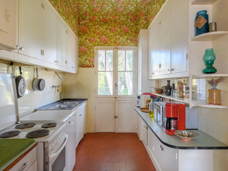 Villa for Sale in Cassis, Provence Coast (cassis To Cavalaire) 11