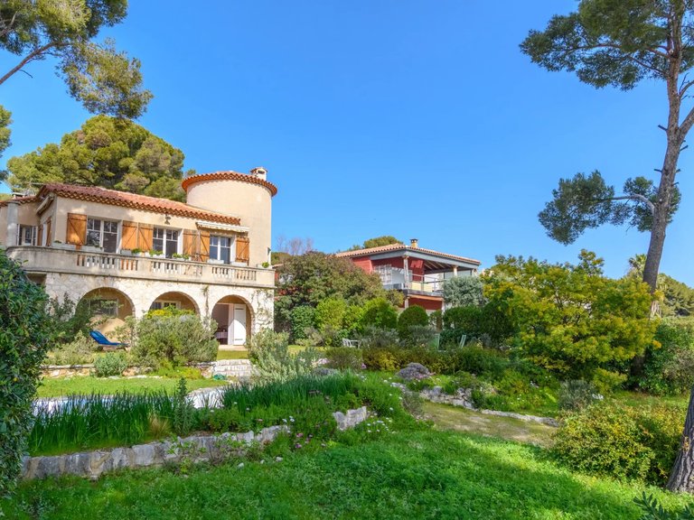 Villa for Sale in Cassis, Provence Coast (cassis To Cavalaire) 15