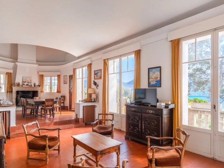 Villa for Sale in Cassis, Provence Coast (cassis To Cavalaire) 19
