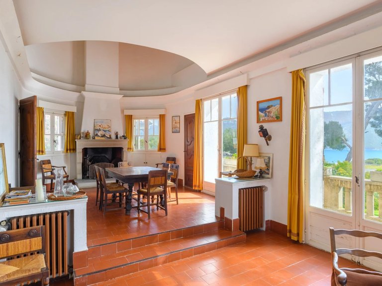 Villa for Sale in Cassis, Provence Coast (cassis To Cavalaire) 20